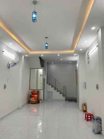 Mặt Tiền Đường - Căn Góc 4 Tầng, DT: 55,2m² full thổ cư ngang 4m giá 8.6 tỷ tại Phường Phú Thọ Hòa