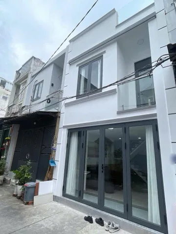 Bán nhà 338/ Chiến Lược, BTĐ, Bình Tân - 4x10m - 2 tầng - 3 phòng ngủ - HXH - 4.75 tỷ(tl)