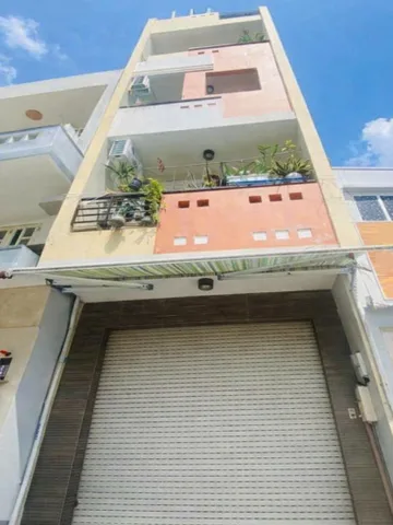 📢  Nhà mặt tiền đường HỒNG BÀN Q6 có lề 4m , giáp Q5 Q11 QTP , thuận tiện kinh doanh , tiện ích bao quanh .