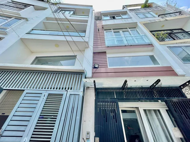 Bán nhà 55m² full thổ cư ngang 4,5m giá 11.89 tỷ tại Phường Bình Thạnh
