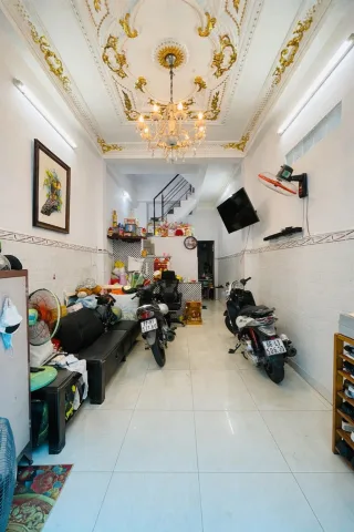Nhà bán chiến thắng 3 tầng sổ hồng riêng