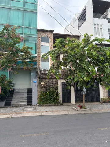 Bán nhà MT đường số 81 P Tân Quy . Q7. DT: 8,1x23m nở hậu 8,8m SH 191m2