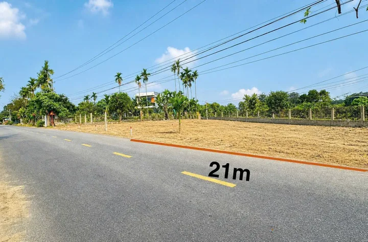 Siêu phẩm lô góc 3 mặt tiền QL14G - Giá chỉ 1,6xx tỷ