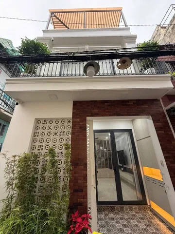 Hạ giá còn 3tỷ 450 sở hữu nhà 34m² đường Nguyễn Đình Chiểu, P4, Q3. Xây 3 tầng