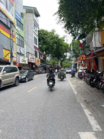 Siêu Hiếm - Lõi Ba Đình, nở hậu, 4 tầng, nội thất hiện đại, 5m ra ô tô tránh