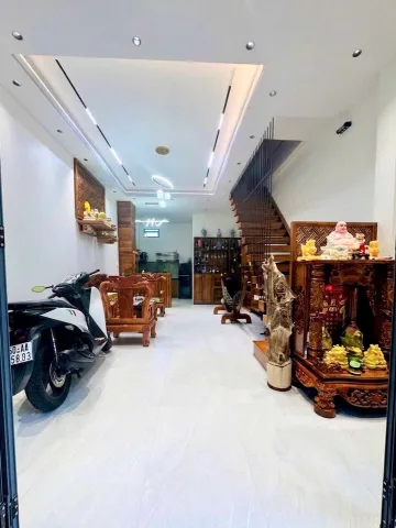 SIÊU PHẨM GỖ QUÝ – NHÀ ĐẸP Ở NGAY – TRUNG TÂM BÌNH TÂN