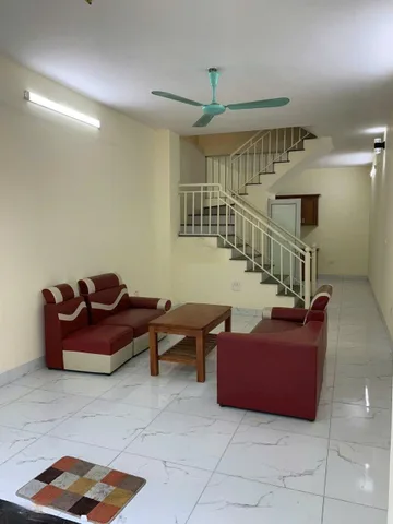 Cho Thuê Nhà Ngõ 146 Nguyễn Chính - Hoàng Mai 36M² 3 Tầng 3 Ngủ - Nội Thất CB - Giá Thuê 10tr