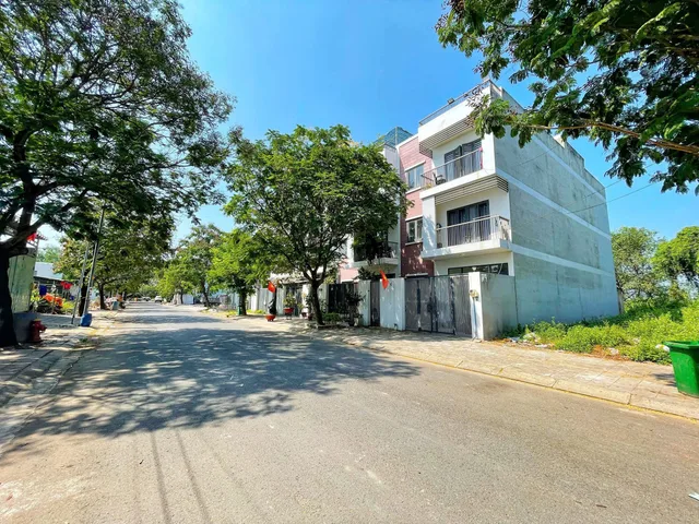 Bán đất 140m² Lê Văn Lương, gần Quận 7, ngang 7m giá 8.9 tỷ tại Xã Nhà Bè