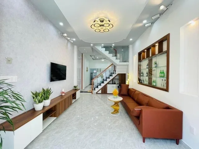 Bán nhà HXH Lê Hồng Phong, Phường 2, Quận 5, 40m2 , SHR