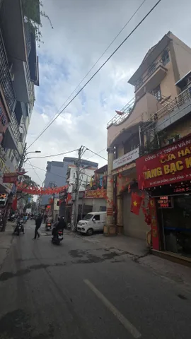 MẶT PHỐ - LÔ GÓC - SỔ NỞ HẬU - NHÀ ĐẸP - CHỦ TỰ XÂY - MÓNG ÉP CỌC 10 TẦNG