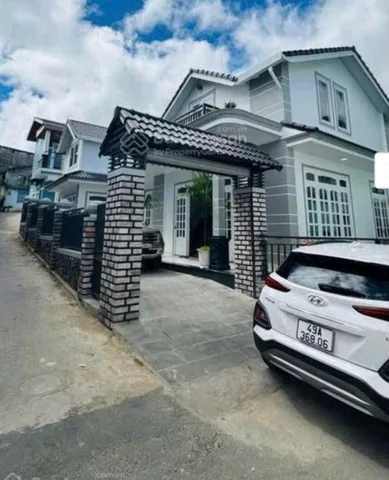 Căn villa góc 2 mặt tiền đường Nguyễn Siêu mới xây đẹp miên man