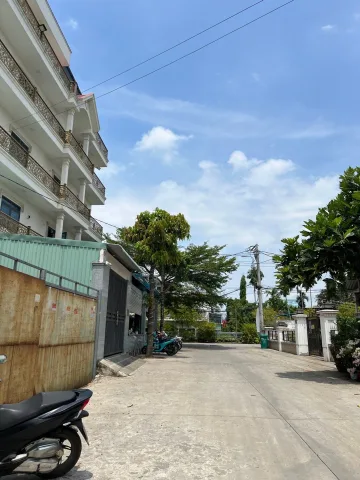 Bán Nhà 3 Tầng Thạnh Lộc 37 Quận 12, Gara Ô Tô, Hẻm 10m Giá 6.3 Tỷ