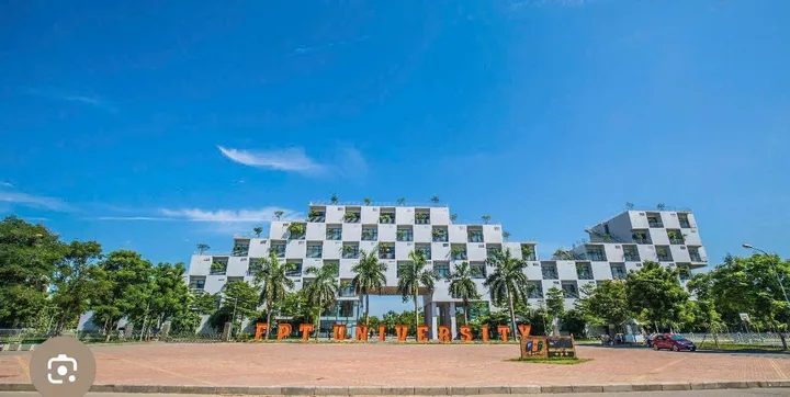 Hàng f0 ngay sát vành đai CNC Hoà Lạc. Sát các trường Đại Học.