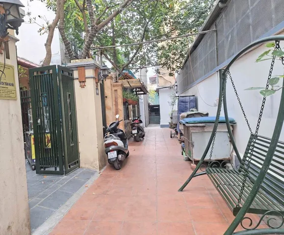 BÁN NHÀ PHÔ Ô CÁCH, LONG BIÊN - NGÕ NÔNG - 3 BƯỚC RA MẶT PHỐ - 45M X 3.5 TẦNG Ở NGAY