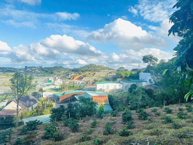 Bán đất view đẹp đường nhưa lớn khu dân cư gần chợ số 6, đi Hồ Xuân Hương 10p
