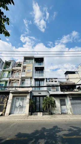 BÁN NHÀ MẶT TIỀN TÔN THẤT THUYẾT 5 PHÒNG NGỦ QUẬN 4