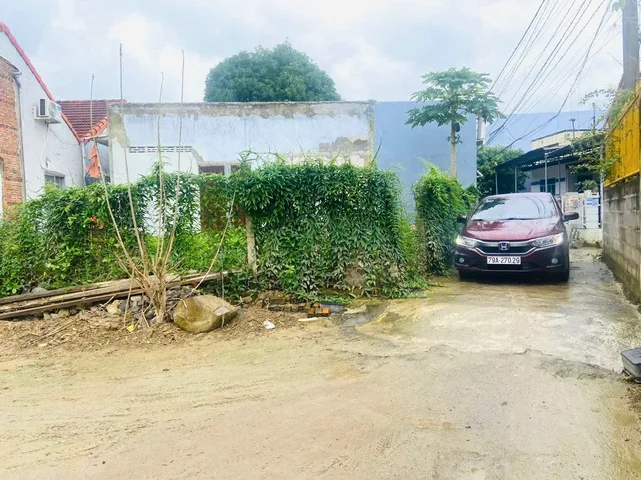 BÁN LÔ GÓC HẺM Ô TÔ ĐƯỜNG HÀ HUY TẬP - DIÊN KHÁNH
- DT: 68,8m2 (60,8m2 thổ cư) ngang hơn 8m.
- Hẻm ô tô qh mở rộng 7,5m cách đường Hà Huy Tập chỉ 40m. Khu dân cư đông đúc.