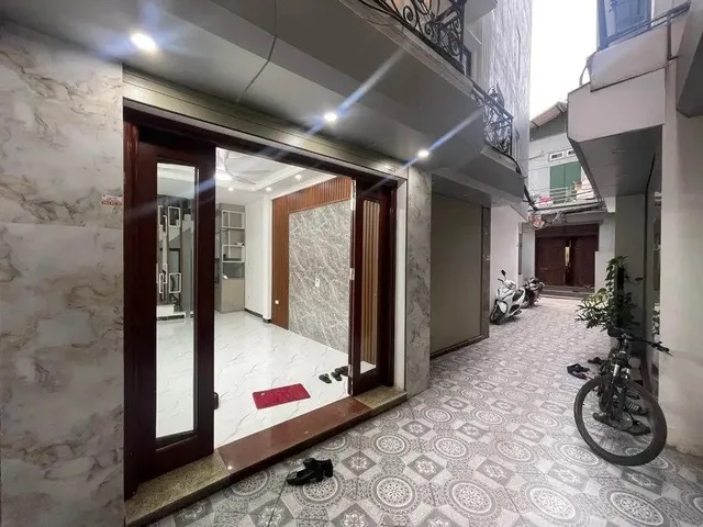 BÁN NHÀ LONG BIÊN CHỈ 6 TỶ  CÓ NGAY NHÀ 5 TẦNG MỚI SẴN Ở