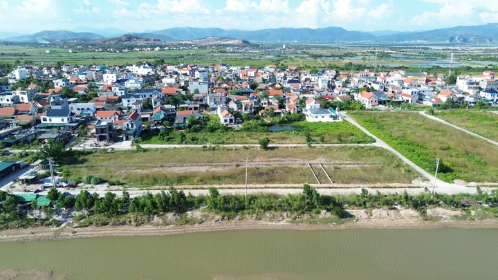 Bán đất 143,7m² có sẵn 124m² thổ cư ngang 9,12m giá 3.88 tỷ tại Phường Hà An