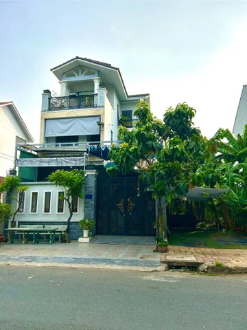 Biệt Thự 160m2, Ngang 8m, 3Tầng, Mặt Tiền Đường Khu Dân Cư Gia Hoà, Phước Long B, Q9 cũ.
