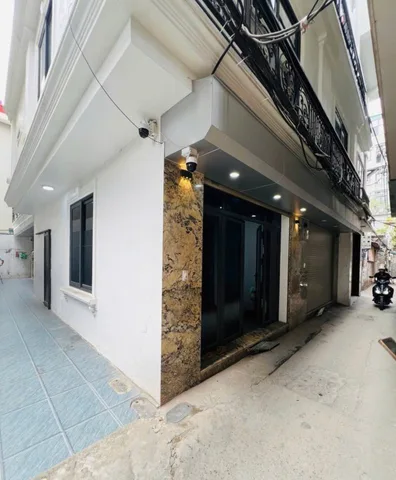 Ngoại giao đoàn,3 mặt thoáng, 1 ngoặt ra ô tô tránh, 6t xây mới, thang máy, 42m2, 11 tỷ
