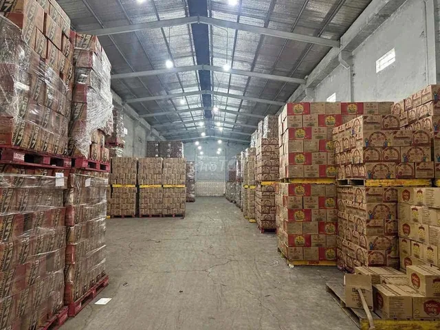 Kho Hiệp Thành, Dt 12x56(650m), có văn phòng, đường xe công