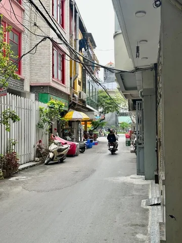 Bán nhà Hào Nam, 74m, gần Hồ Hoàng Cầu, giá cực tốt 200tr/m