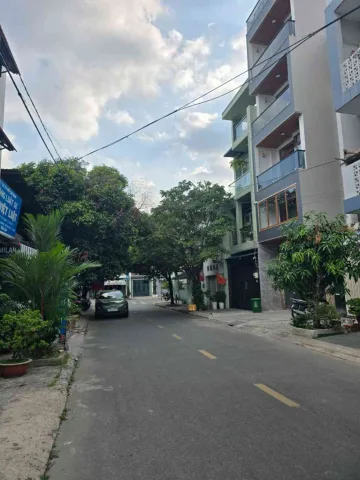 Bán nhà 100m² full thổ cư ngang 4m giá 11.5 tỷ tại Phường Tây Thạnh