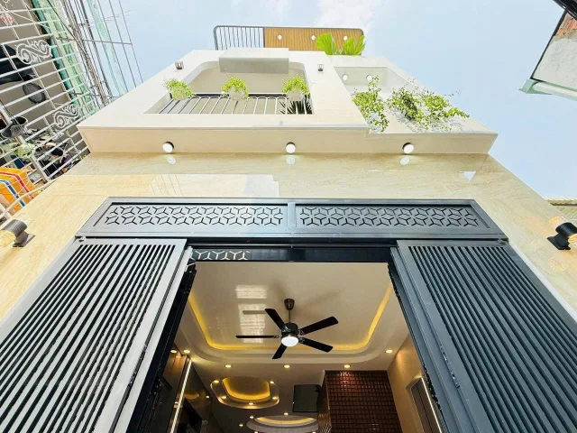 Nhà 62,8m2 giá 2 tỷ 270 triệu đường Hồng Bàng, phường 1, quận 11.