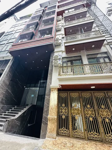 Bán nhà 102m² full thổ cư ngang 5,5m giá 53 tỷ tại Phường Láng