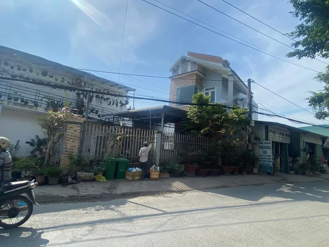 Nhà ở có 5 phòng trọ