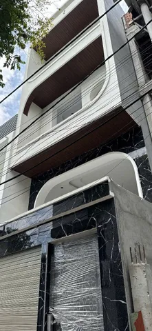 Bán nhà 61m² full thổ cư ngang 4.5m giá 9.2 tỷ tại Phường Bình Trưng