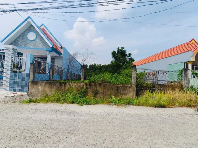 Bán 2 lô thổ cư đường oto beton dt 135-270m2 ấp Thanh Hiệp , xã Thanh Phú  giá 1,6 -3,1 tỷ
