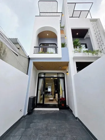 📌📌📌LÀM VIỆC TRỰC TIẾP GIÁ TỐT !!!Cho Thuê Nhà đẹp 3 Tầng Kiệt Trần Đình Tri, p. Hoà Minh