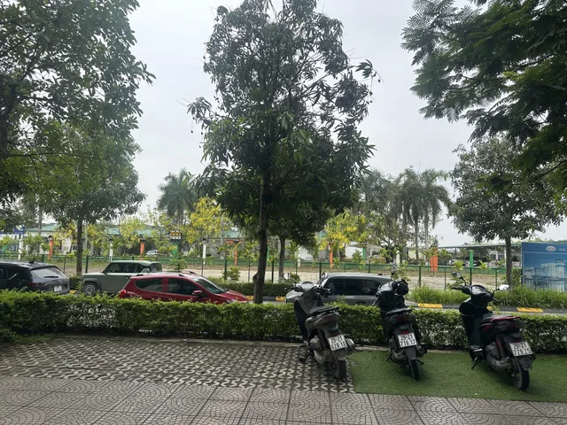 ✔️Kiot chung cư thương mại 103,7m2 giá chỉ 5x triệu/m2
☎️Liên hệ ngay em Hường để được tư vấn nhé!