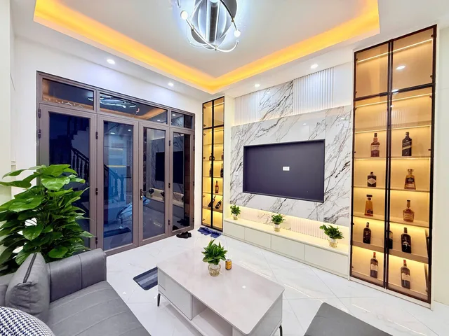 💥Nhà đẹp Hoàng Mai - Cách mặt phố Hoàng Mai vài bước - Ngõ thông - Full nội thất nhập khẩu💥