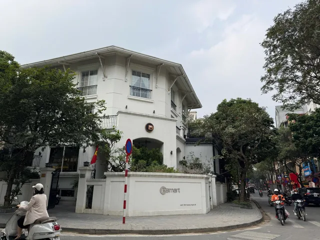 BÁN BIỆT THỰ NHÀ VƯỜN ĐƯỜNG ĐỖ QUANG. 307M2 - 4 TẦNG. LÔ GÓC.