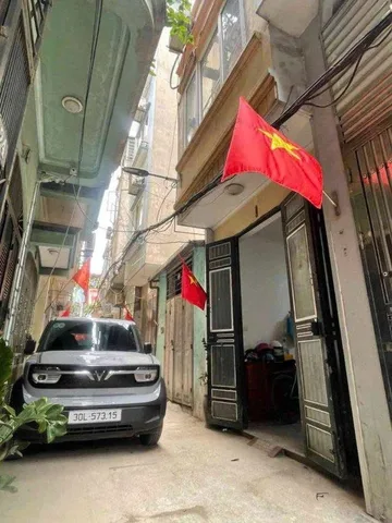 BÁN NHÀ  ĐÔNG NGẠC CẠNH VINHOMES CHÈM Ô TÔ ĐỖ CỬA. 50M 4 TẦNG. 8.5 TỶ
