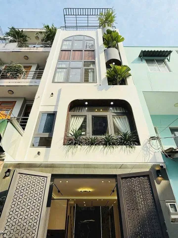Chú Chín cần bán gấp 3 tỷ 680 nhà 43m2 Trần Bình Trọng, P5 Bình Thạnh.Gần chợ, Co.opmart, xây 4 tầng