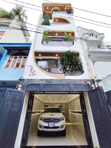 Hạ giá chỉ còn 3 tỷ 450 nhà 49m² đường Hoàng Hoa Thám, P6, Bình Thạnh.