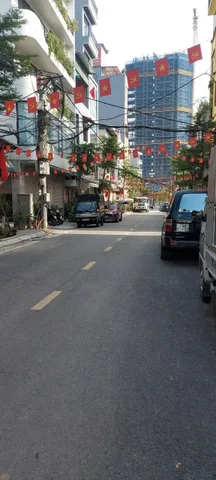 Khâm Thiên, 84m x 4tầng x 4PN, ngõ nông , tiện ích bạt ngàn, ăn sinh tốt