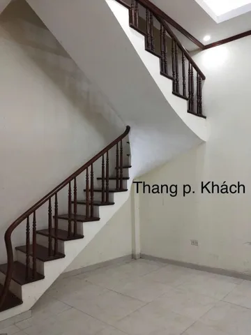 Cho Thuê Nhà Ngõ 285 Đội Cấn 30M² 4 Tầng 3 Ngủ - Nội Thất CB - Giá Thuê 9tr
