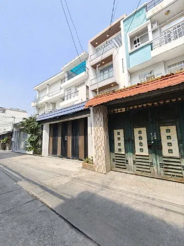 Bán nhà 135m² 4.7m x 28m x 4 tầng giá 14 tỷ tại đường Hậu Giang Phường Bình Phú