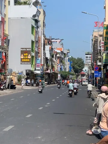 🏢 Cho Thuê Mặt Tiền Trần Hưng Đạo Quận 5 – Ngang Lớn 5m, Giá Chỉ 30 Triệu/Tháng