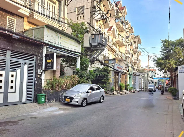 4 tầng hẻm xe hơi bình tân 48m2 giá chỉ hơn 4 tỷ