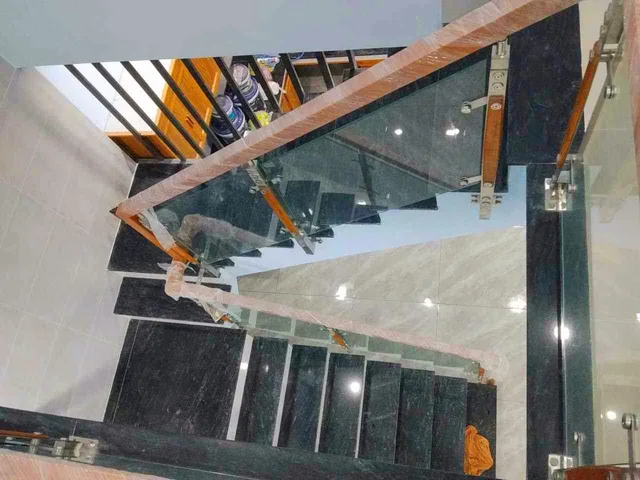 Nhà 2 tầng mới tinh,chỉ hơn 4tỉ, hxh 6m thông, ngay khu dân cư đông đúc, 2pn, 2wc, sổ hồng riêng A4.