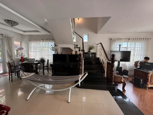 BIỆT THỰ KDC TUYẾT ANH 10X20 GIÁ CHỈ 10 TỶ