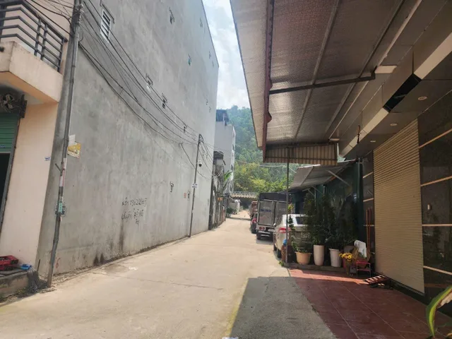 Bán đất thổ cue lãm trại dt 83.6m2 + mt 4.6m giá 2.25 tỷ