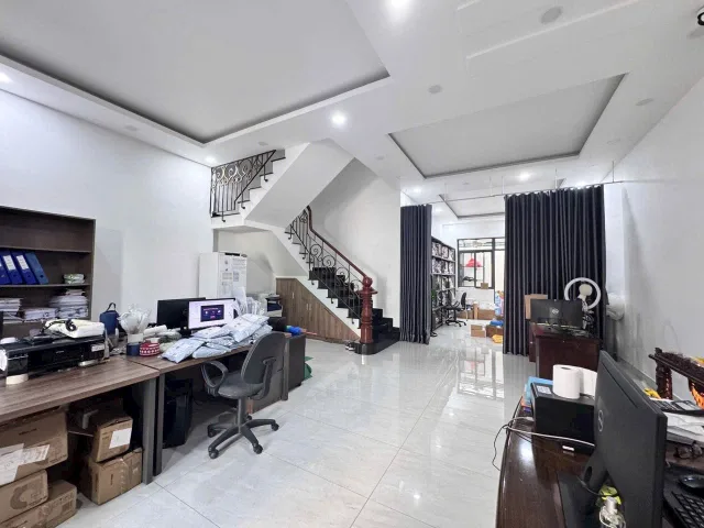 Nhà 3 tầng 17tỷ5 mặt tiền đường số… khu ven sông- Hiệp Bình Chánh .115m đất. Sổ riêng