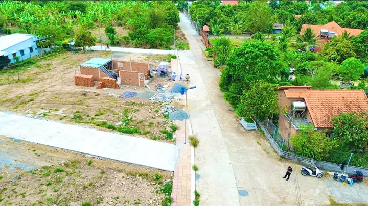💥 Chính chủ kẹt tiền bán gấp 2 lô đất full thổ cư ven Tây Nha Trang – giá cực tốt chỉ từ 9xx triệu/nền!